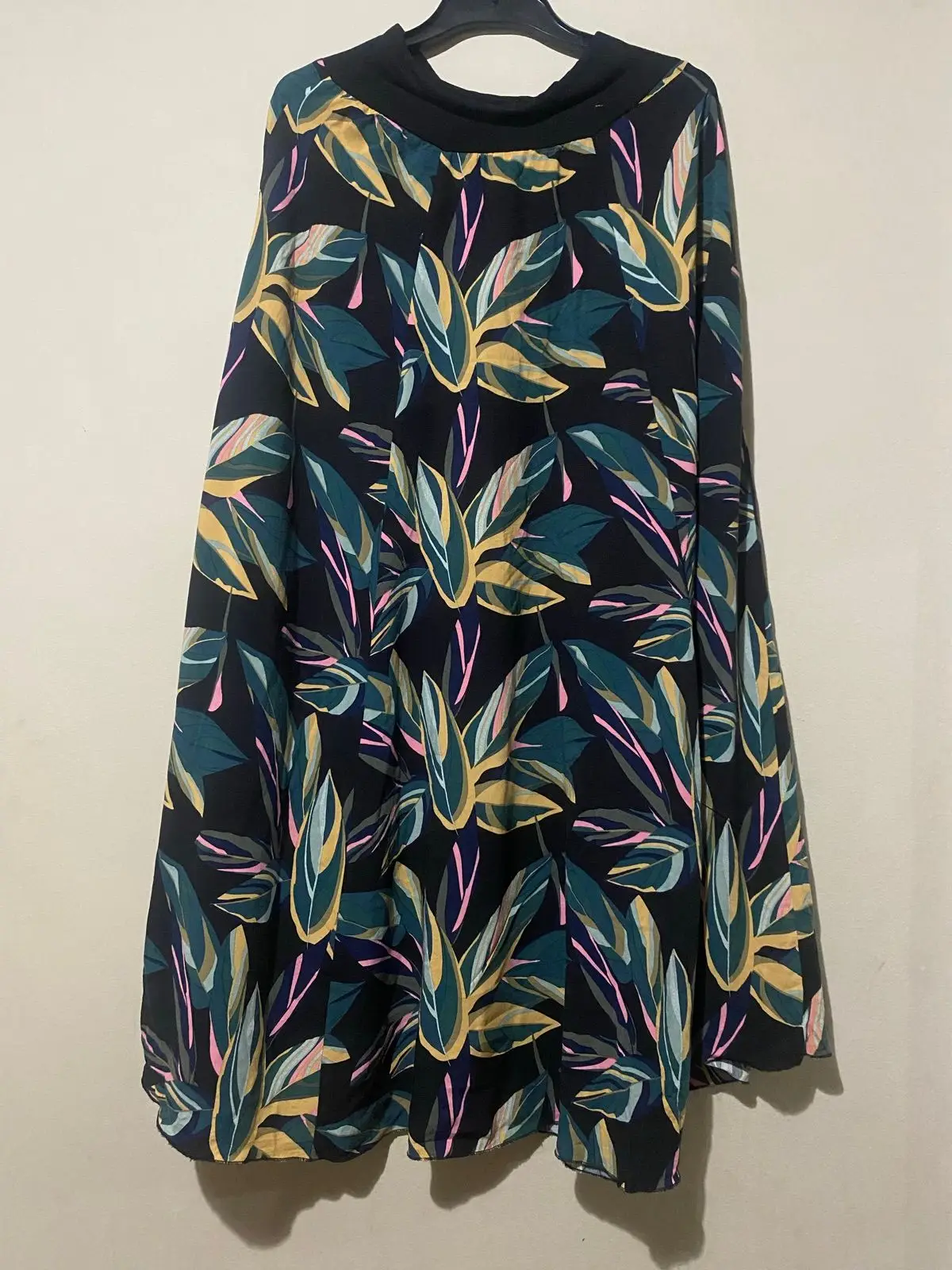 Botanical Leaf Print Long Skirt