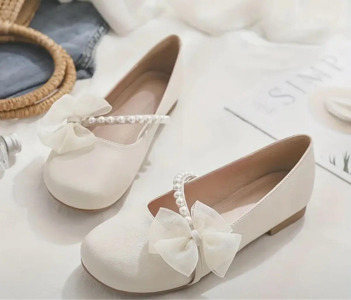 Temu Cream Flat Shoes With Pearl Bow Detail