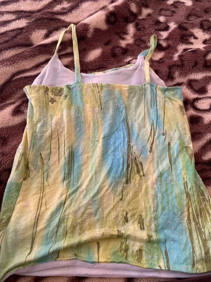 Cute Top has no tags but fits a size medium