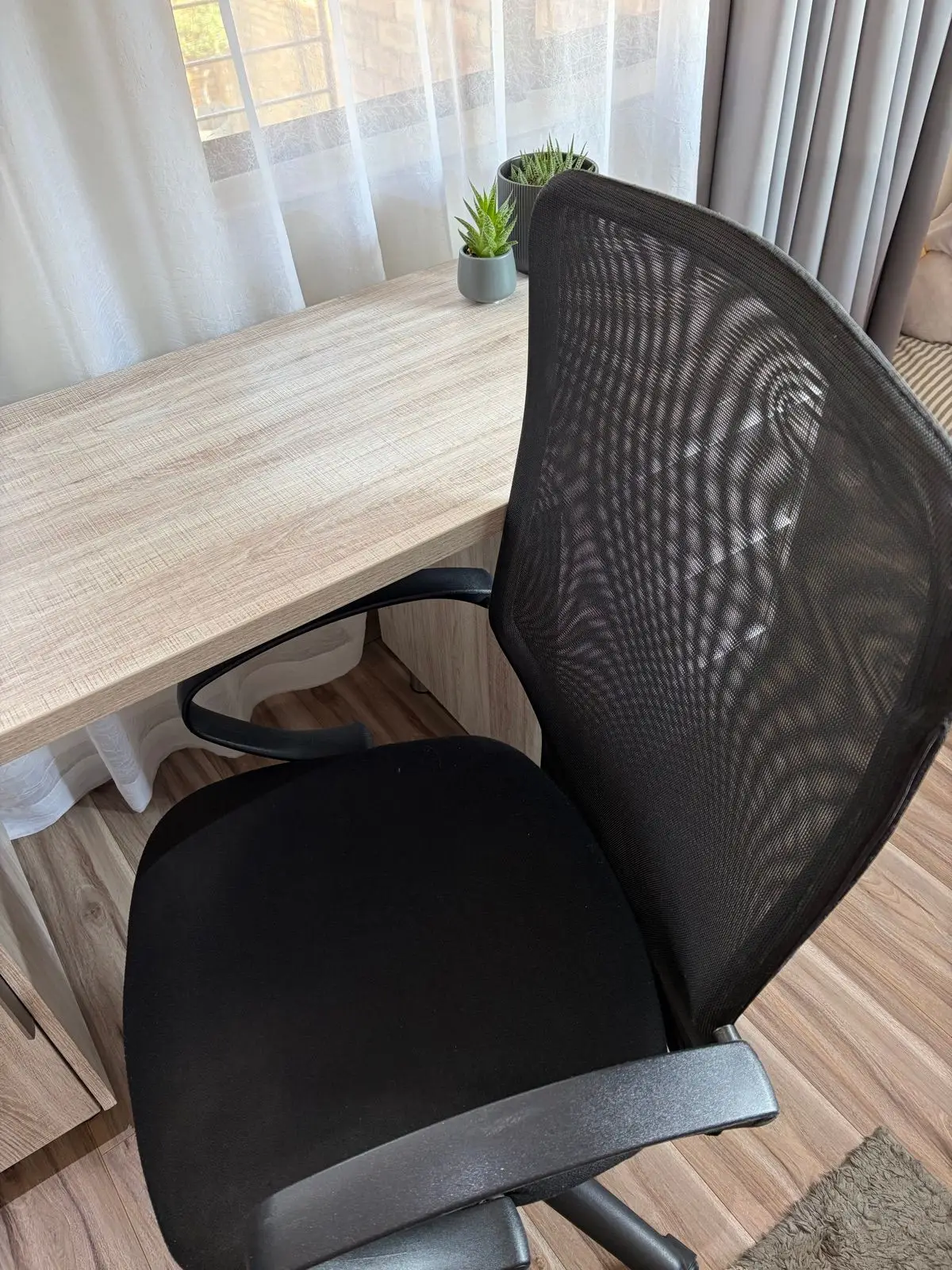 Black Mesh Office Chair