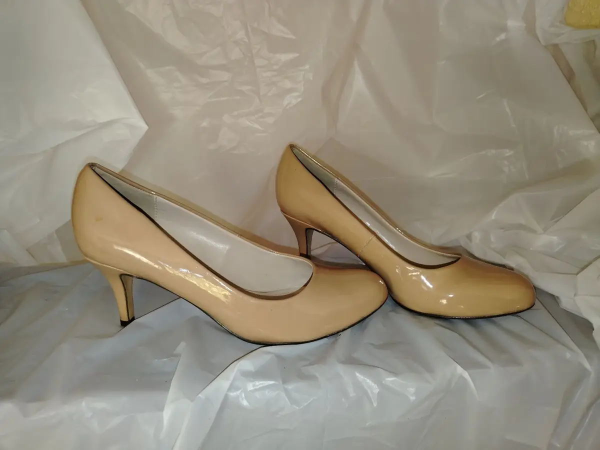 Woolworths Nude Patent Court Heels Size 6