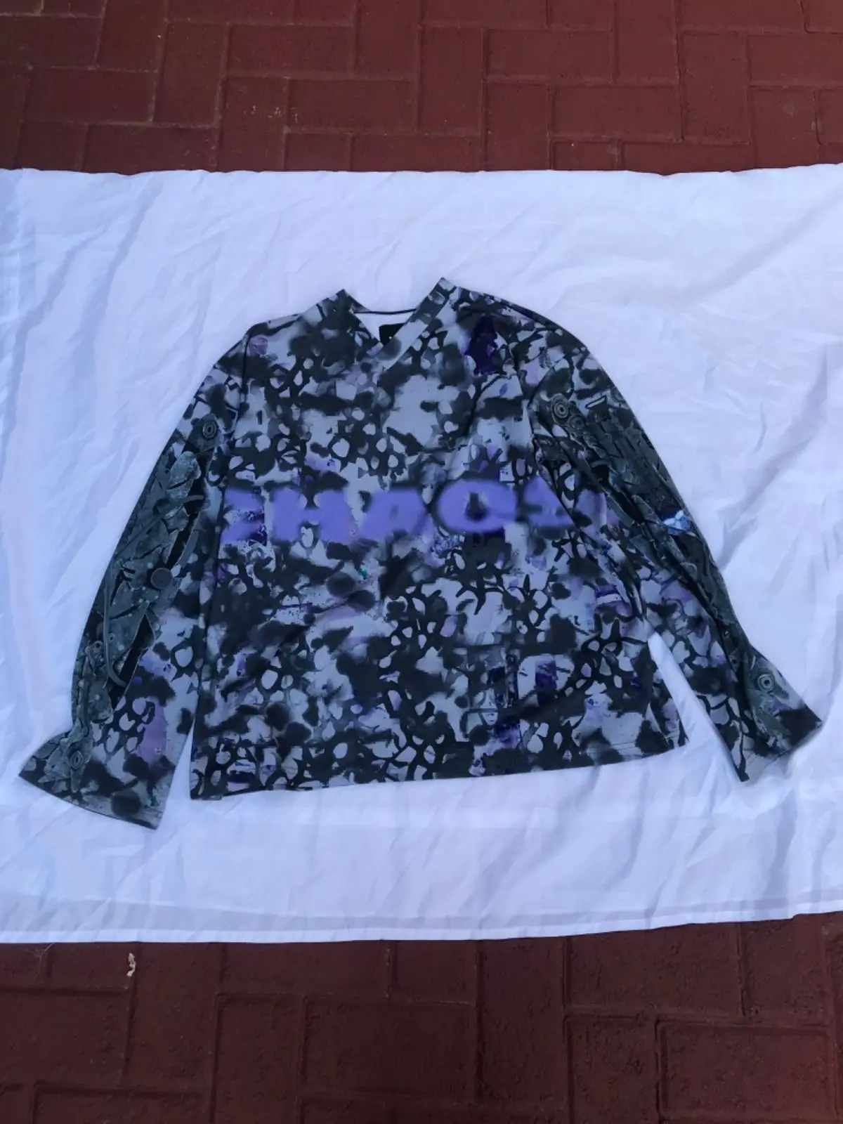 Long Sleeve Patterned Top with Chaos Print