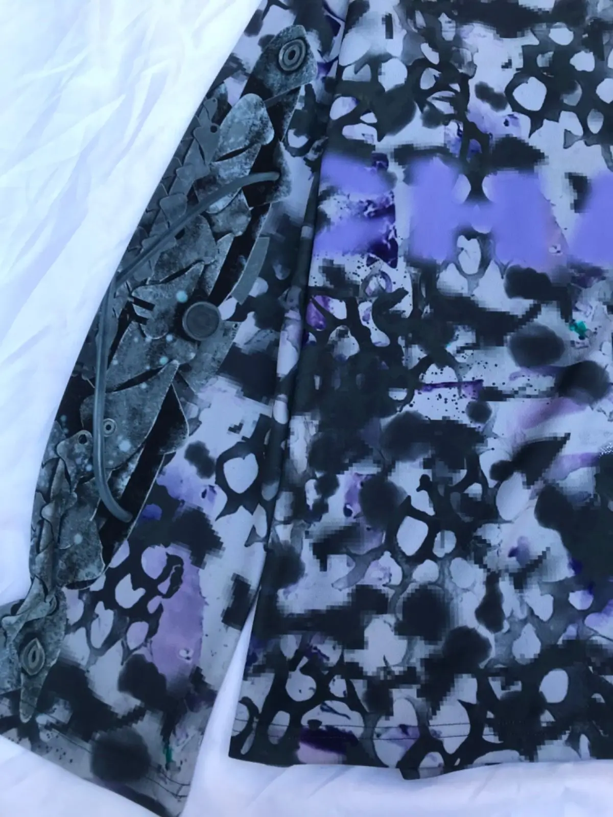 Long Sleeve Patterned Top with Chaos Print