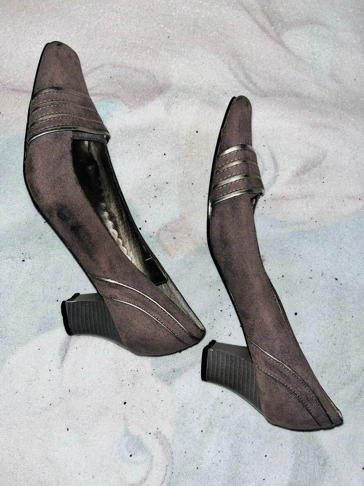 Inspire Grey Comfort Heels Size 9