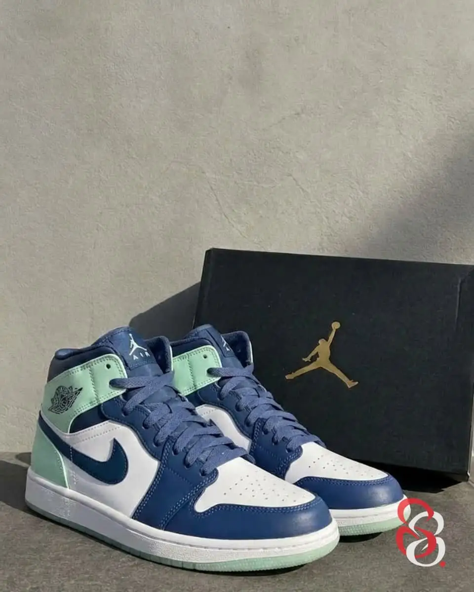 Air Jordan 1 Mid “Mystic Navy Mint Foam”