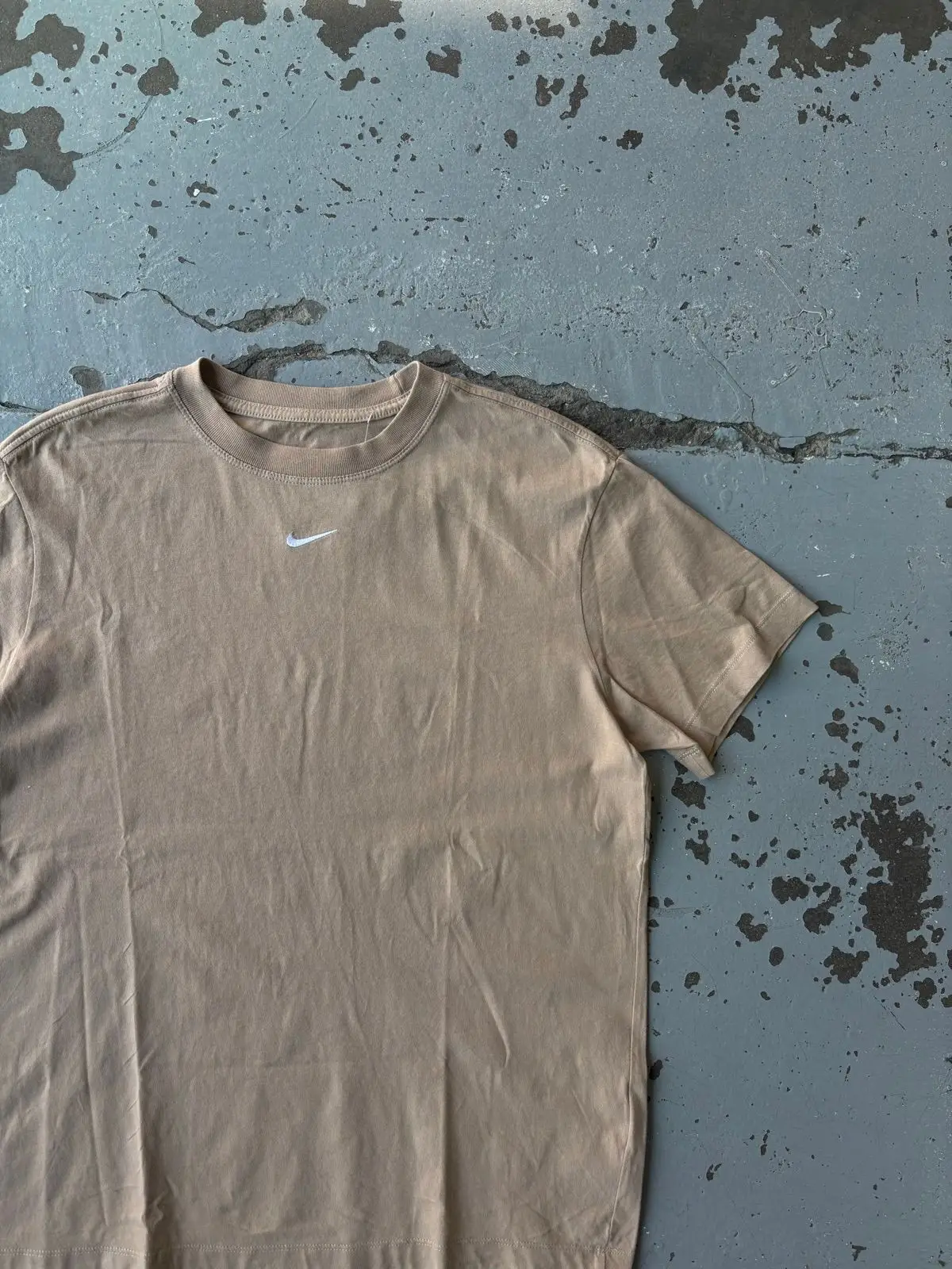 Nike Brown T-Shirt with Center Swoosh