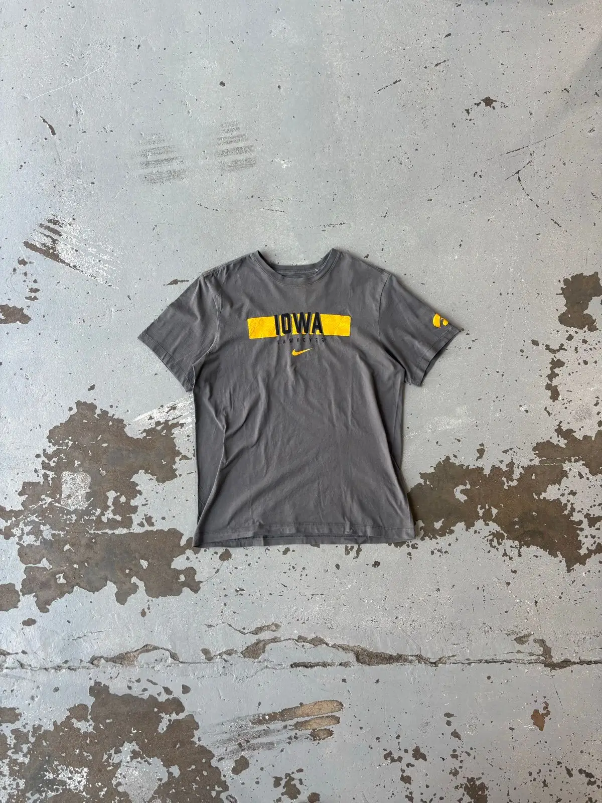 Nike Iowa Hawkeyes Grey T-Shirt