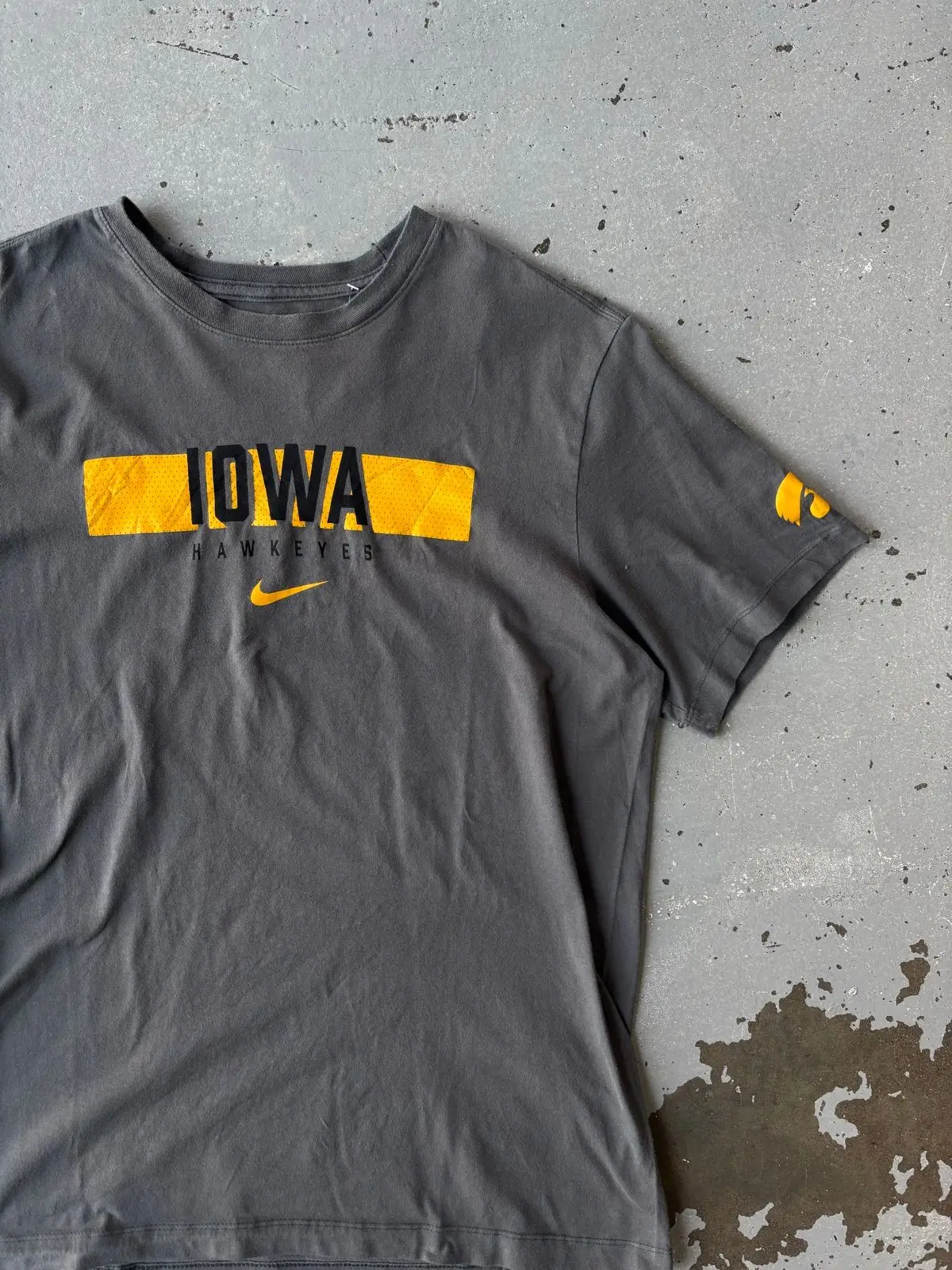Nike Iowa Hawkeyes Grey T-Shirt