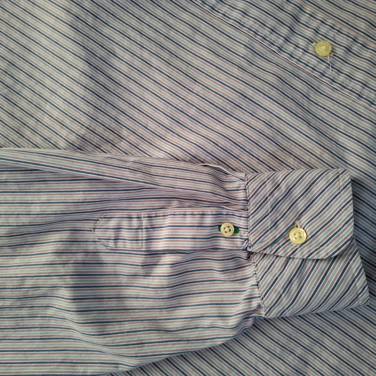 Tommy Hilfiger Men's Striped Button-Down Shirt (Size M) - Like New