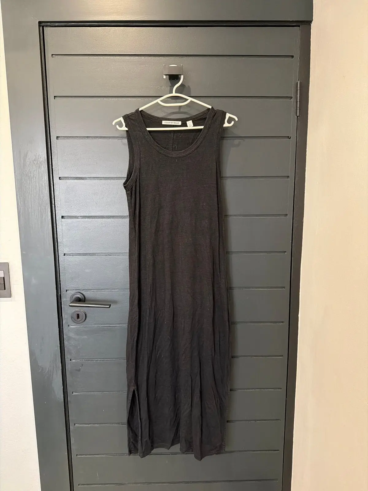 Country Road Black Sleeveless Maxi Dress
