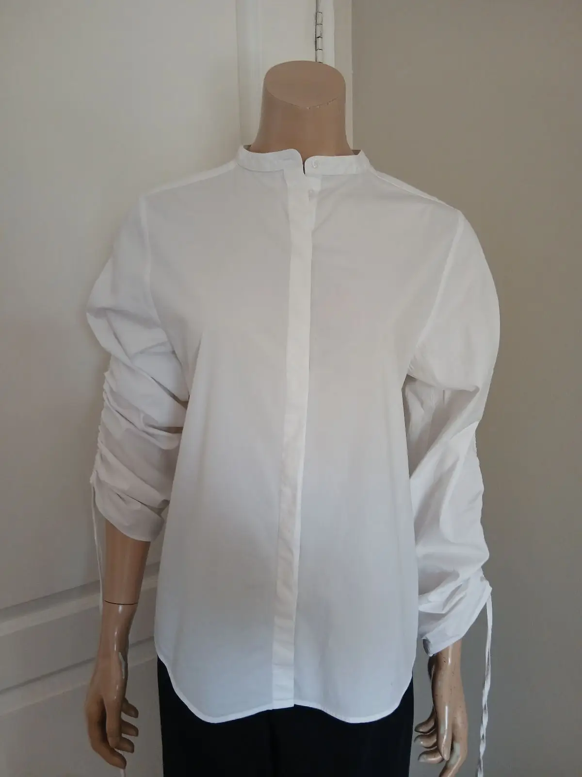 Studio W White Long-Sleeve Blouse with Tie Cuffs