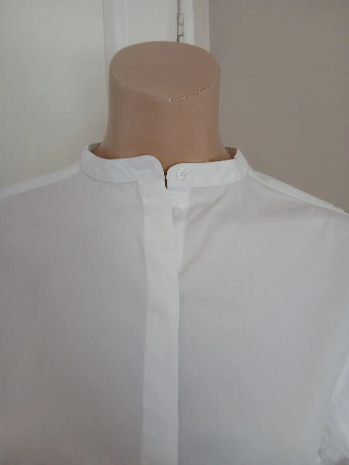 Studio W White Long-Sleeve Blouse with Tie Cuffs