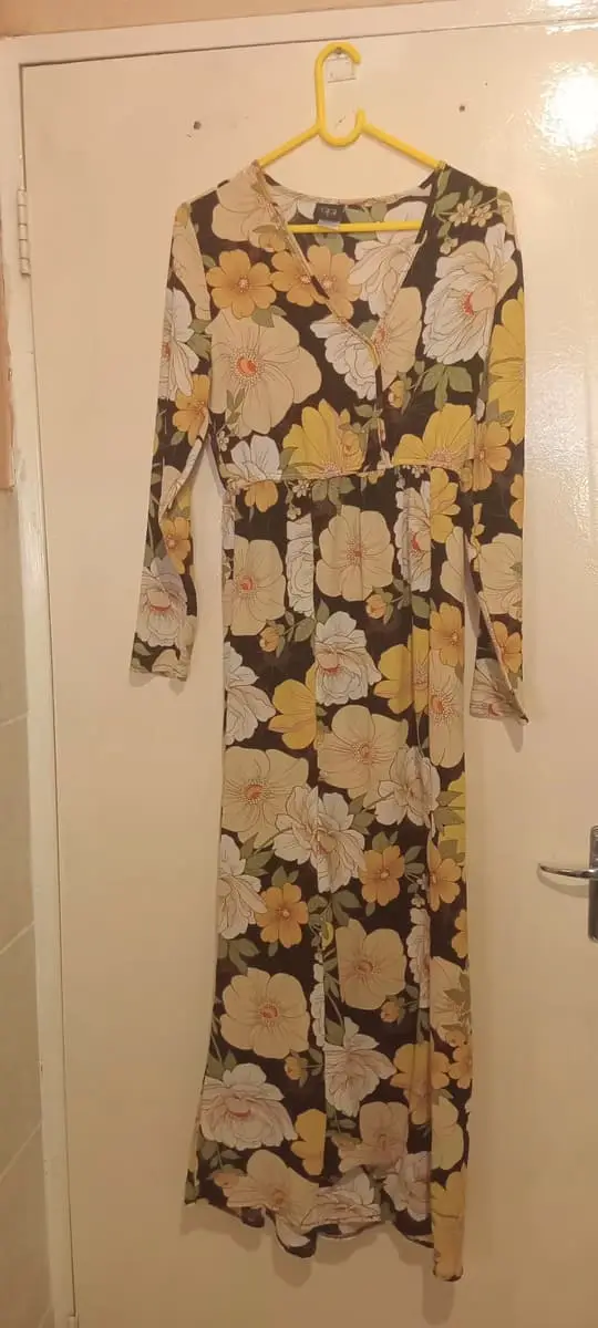 & Other Stories 💛🌼 Floral Yellow Dress  Perfect for a sunny day, special occasion!