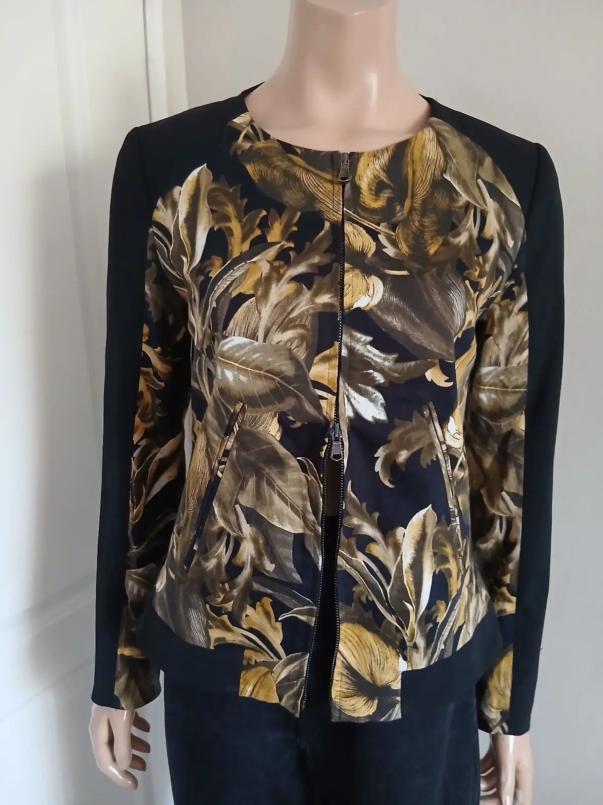 Floral Print Zip-Up Jacket