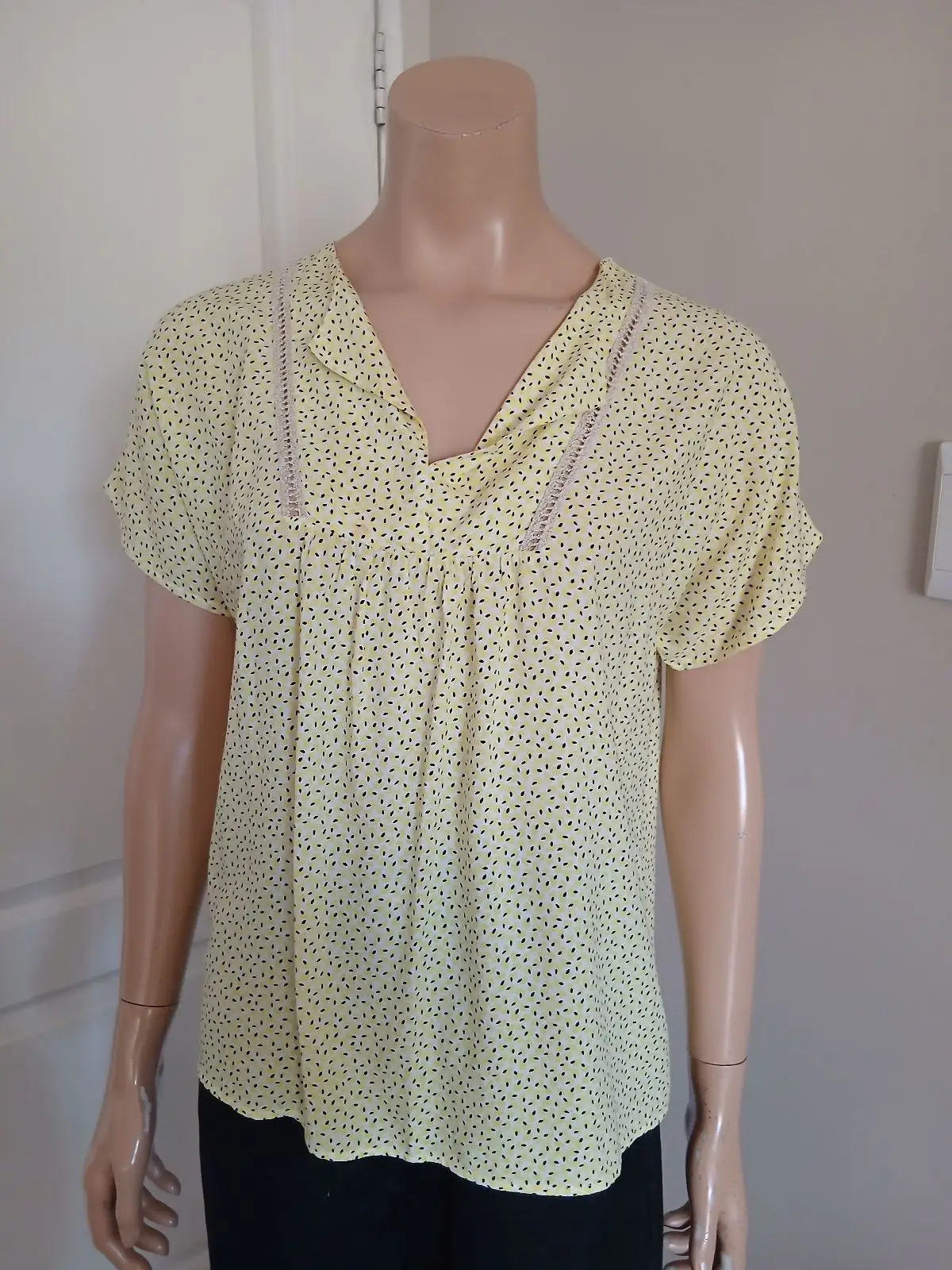 Yellow Printed V-Neck Short Sleeve Blouse