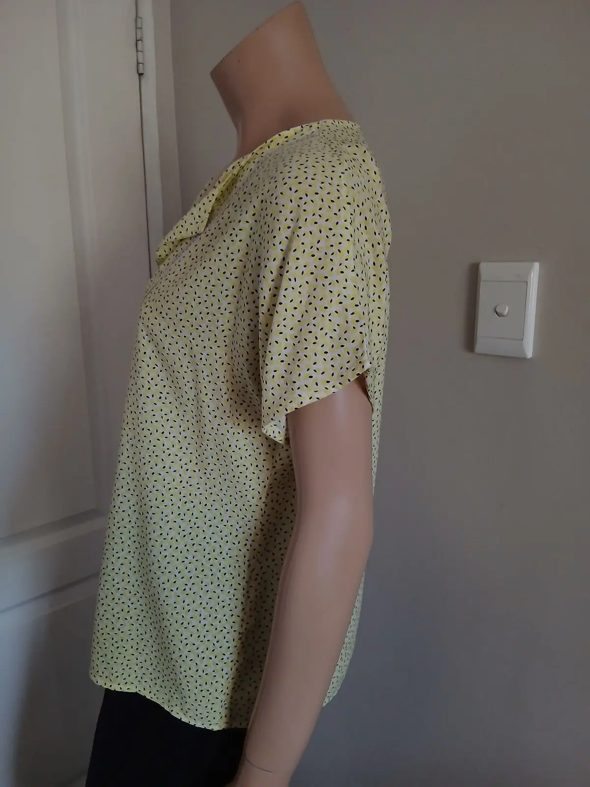 Yellow Printed V-Neck Short Sleeve Blouse