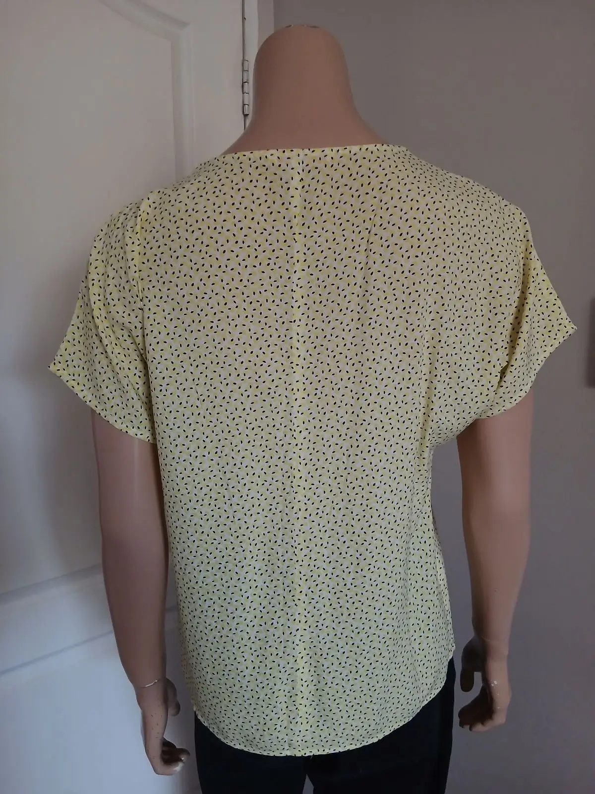 Yellow Printed V-Neck Short Sleeve Blouse