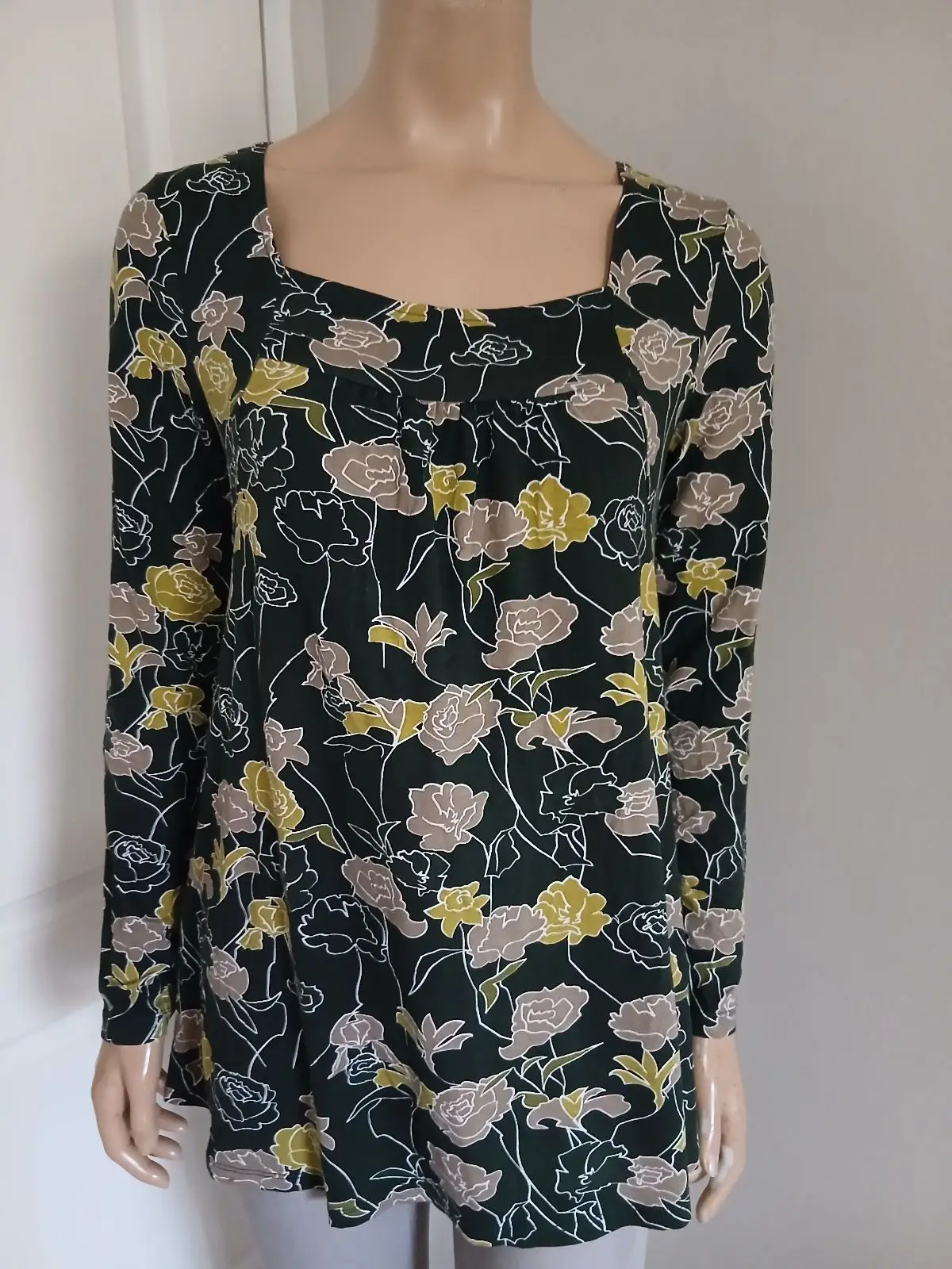 Floral Print Long Sleeve Square Neck Top