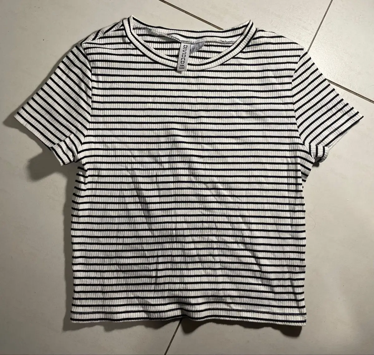H&M Divided Black and White Striped Ribbed T-Shirt