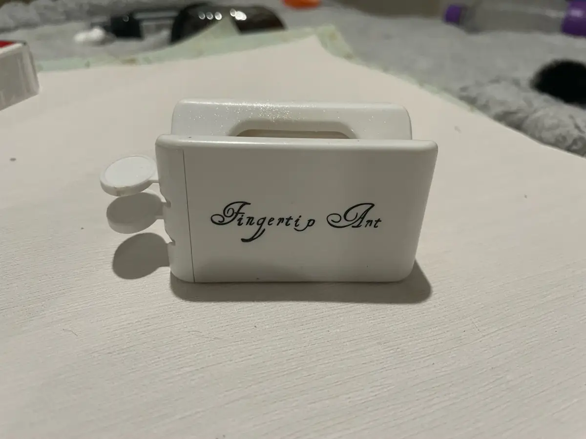 Fingertip Art Beauty Tool White