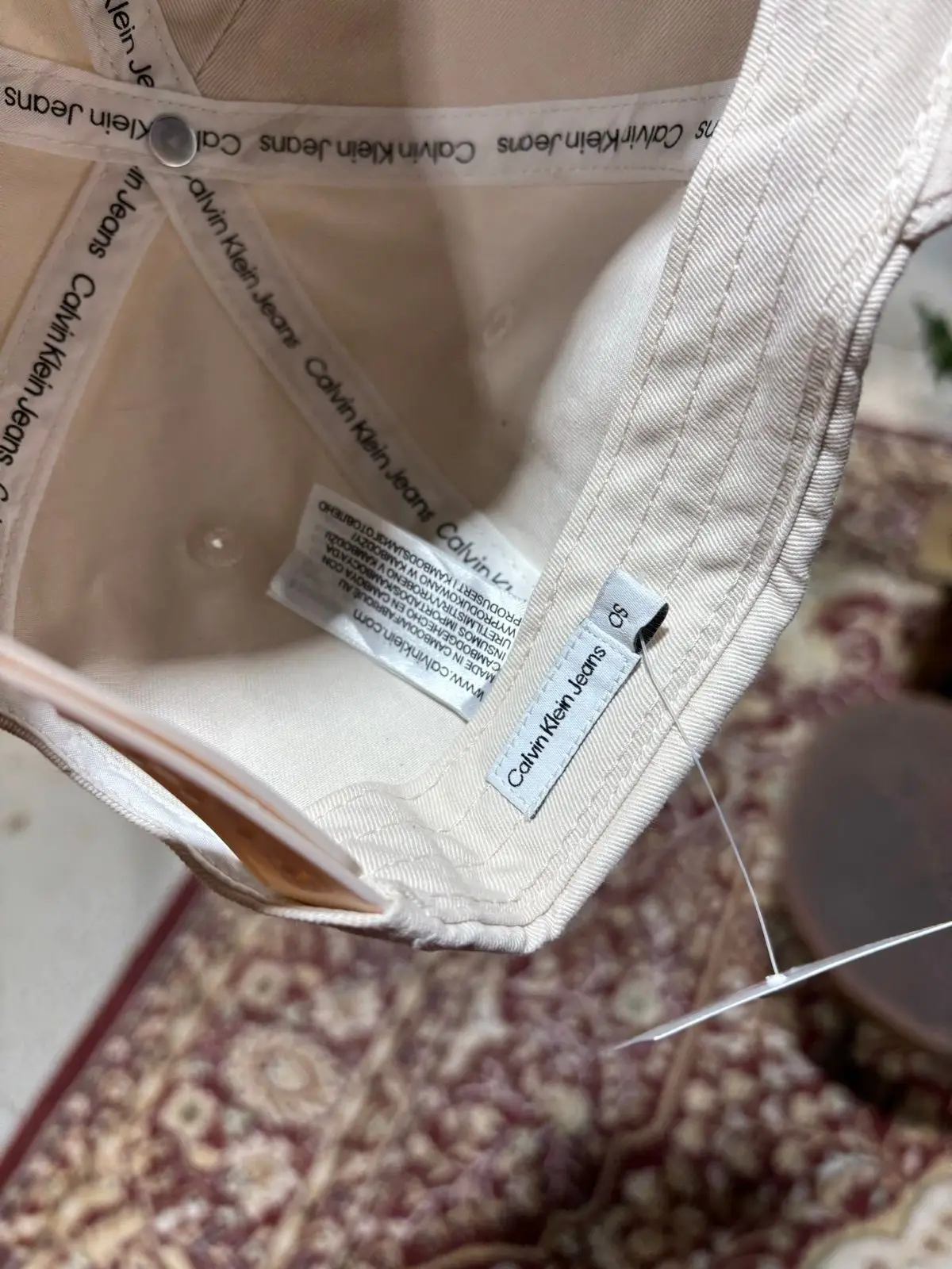 Calvin Klein Jeans Cream Cap
