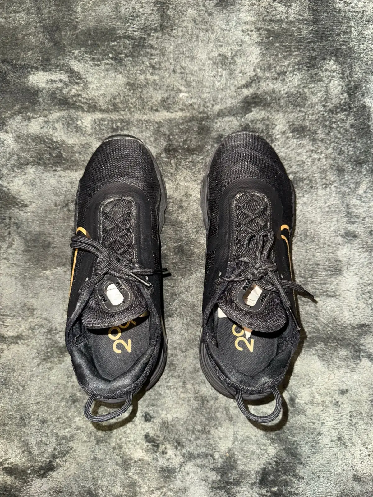 Nike Black and Gold Sneakers Size 7