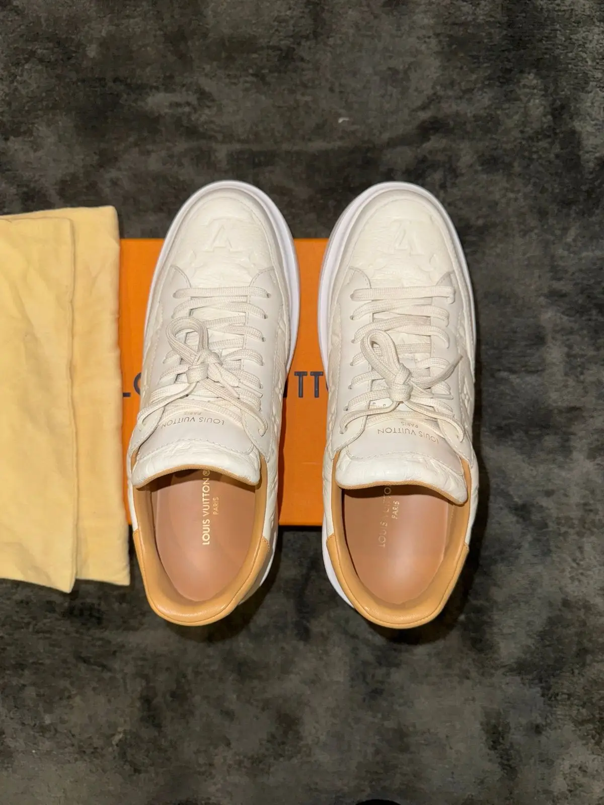 Louis Vuitton White Monogram High-Top Sneakers Size 7