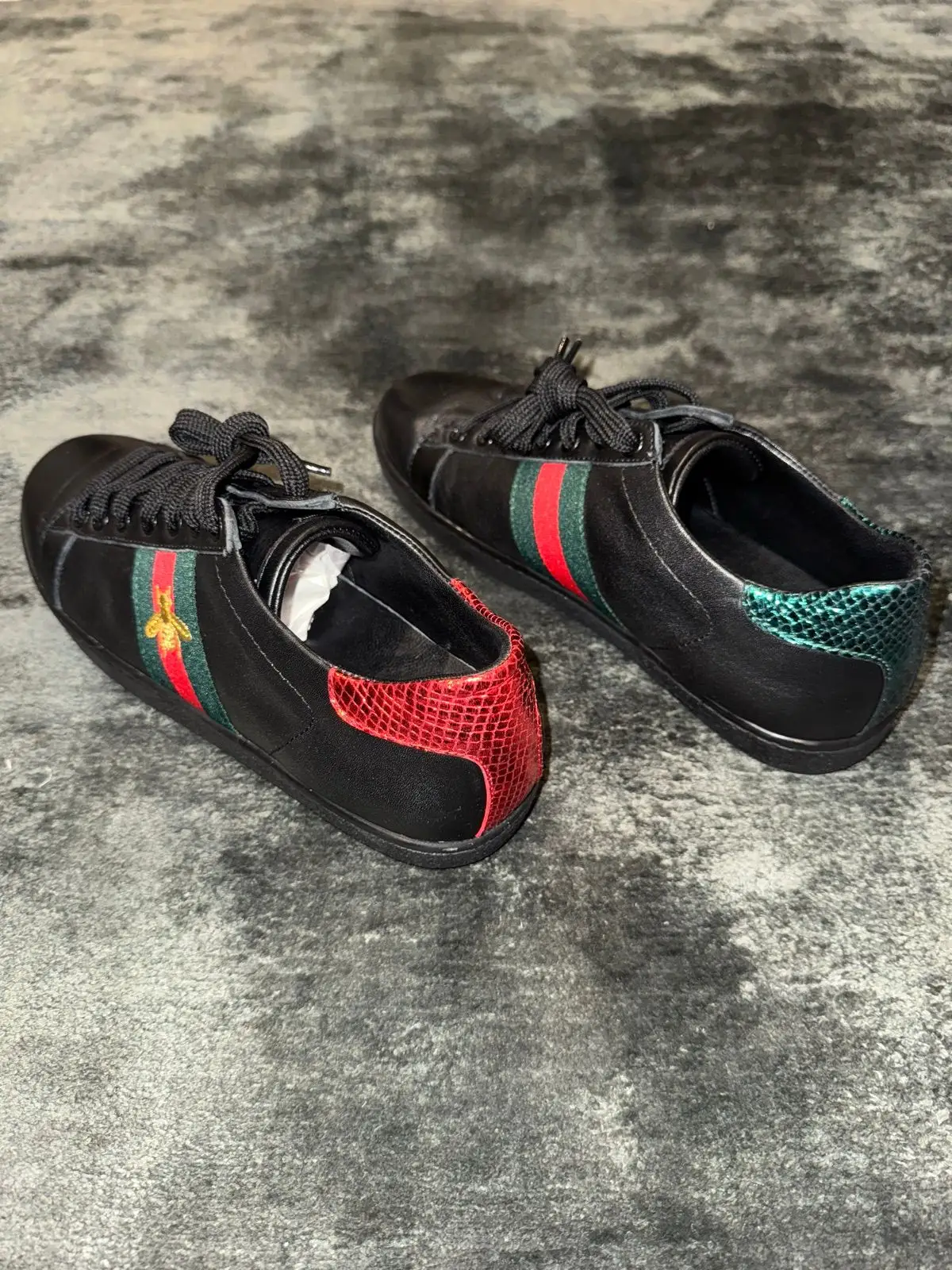 Black Leather Sneakers Red-Green-Yellow Stripe Bee