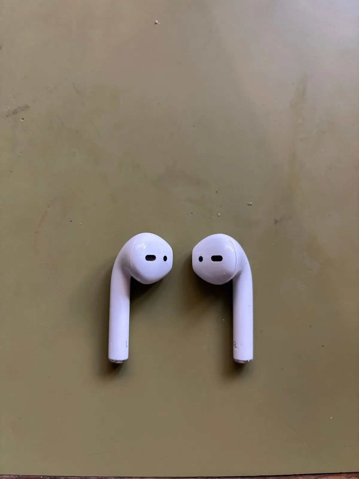 Apple AirPods Pro with Typo Mint Case