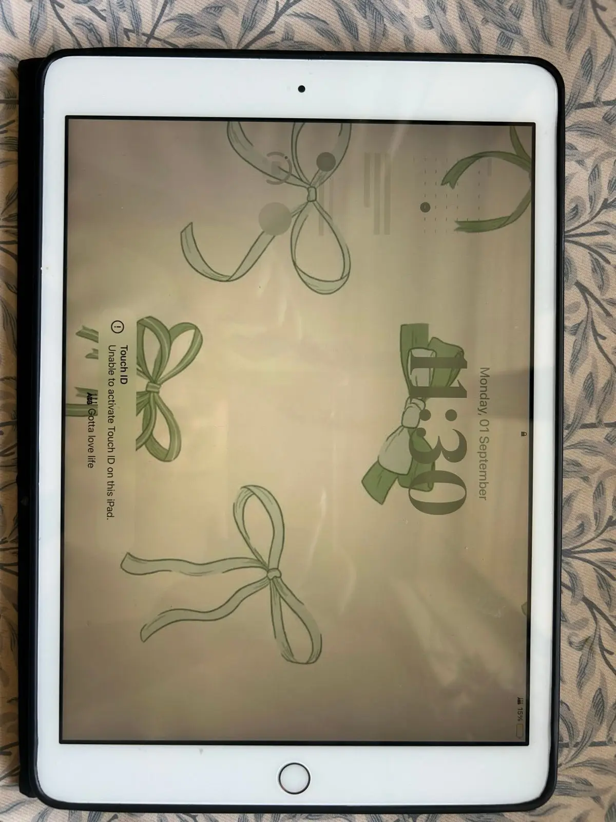 Apple iPad - White - Unknown Model & Storage