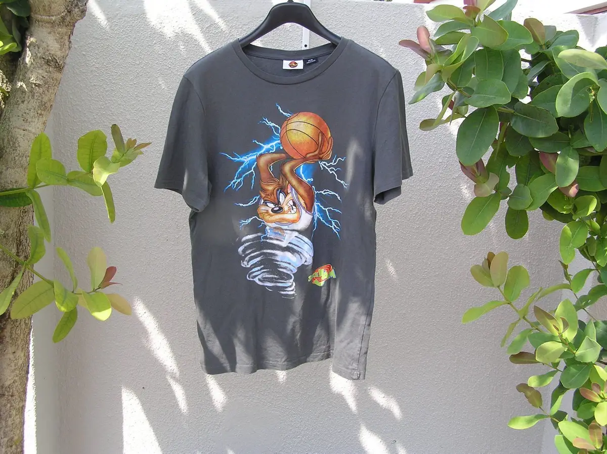Factorie Black Basketball Lightning Graphic Tee M