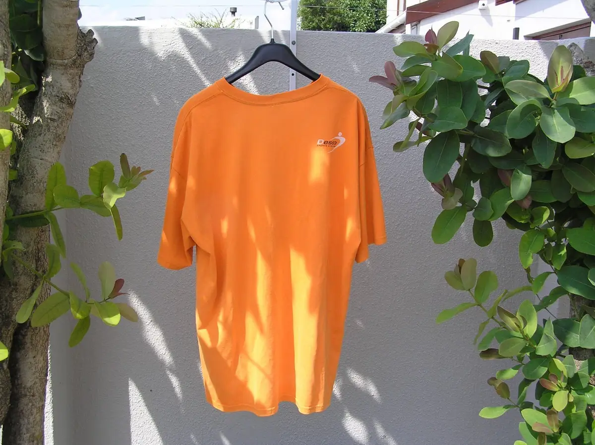 Orange T-Shirt 'Engineered to Move You' XL