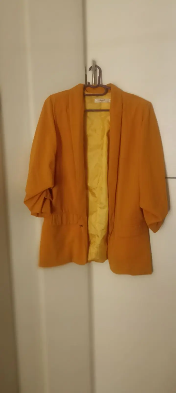 Mr Price Item — Size M