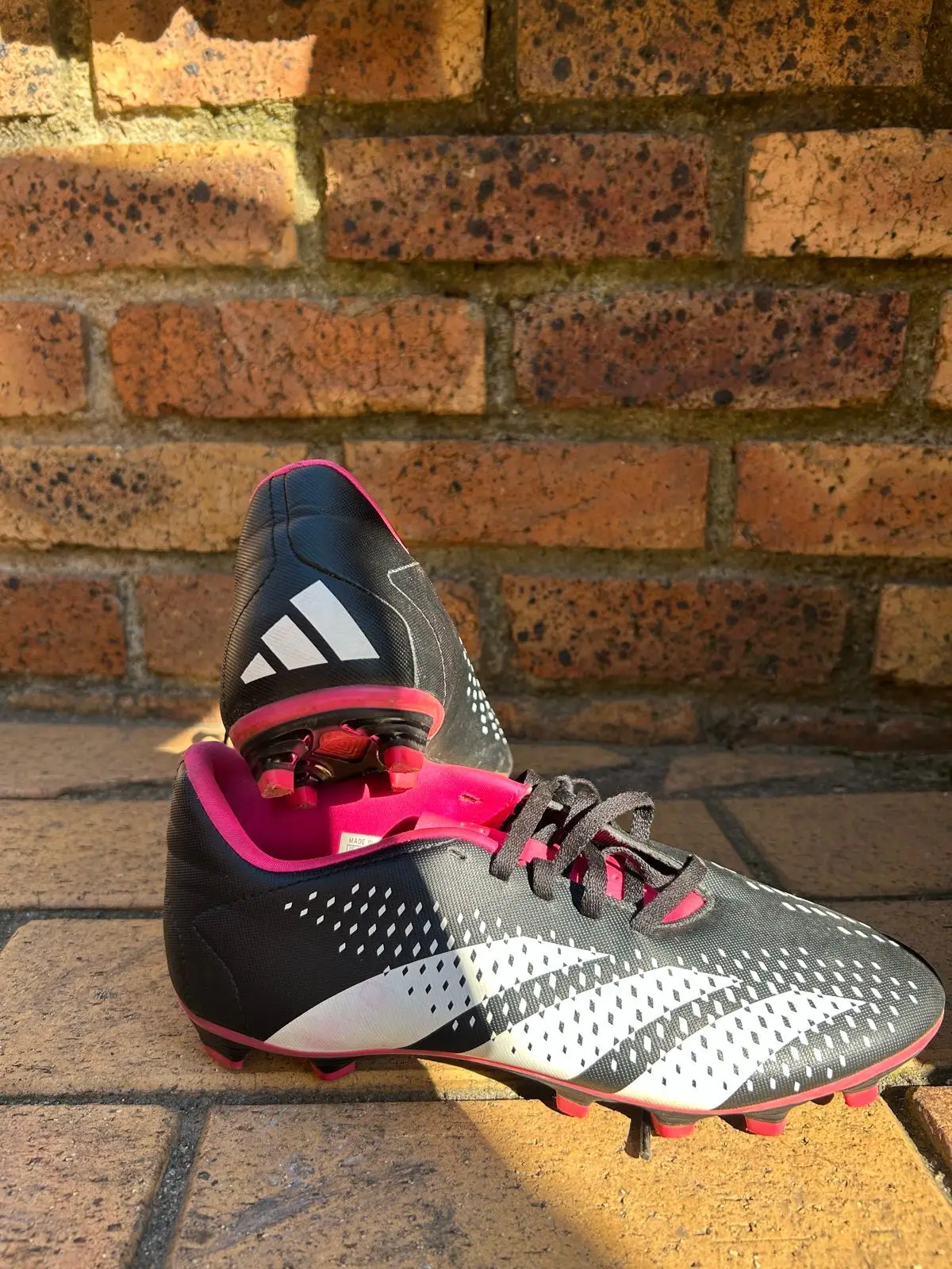 Adidas Sneakers — Size 40