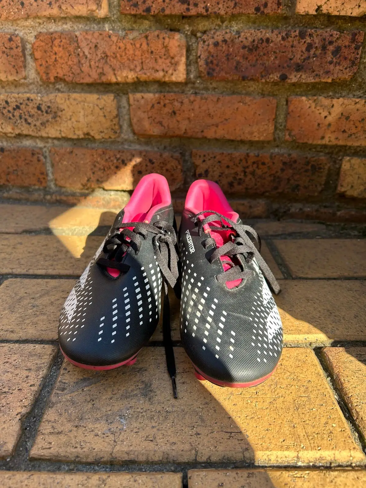 Adidas Sneakers — Size 40