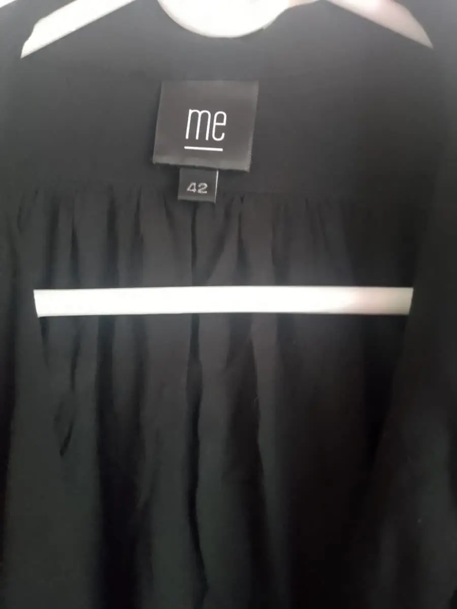 Chic Black Flowy V-Neck Tunic Blouse - "me" Label (Size 42)