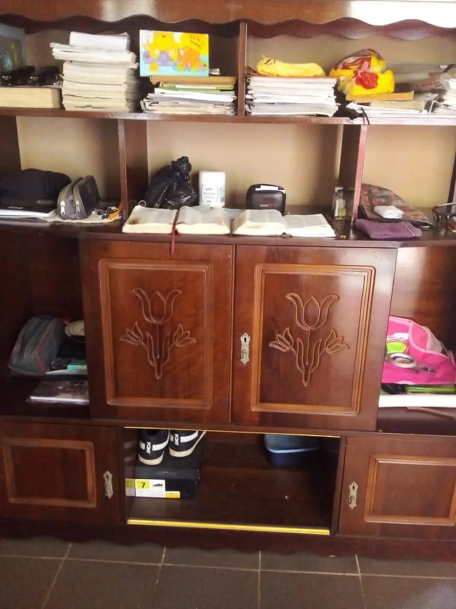 & Other Stories. Imbuia vaneer Imbuia vaneer roomdivider/tv cabinet
