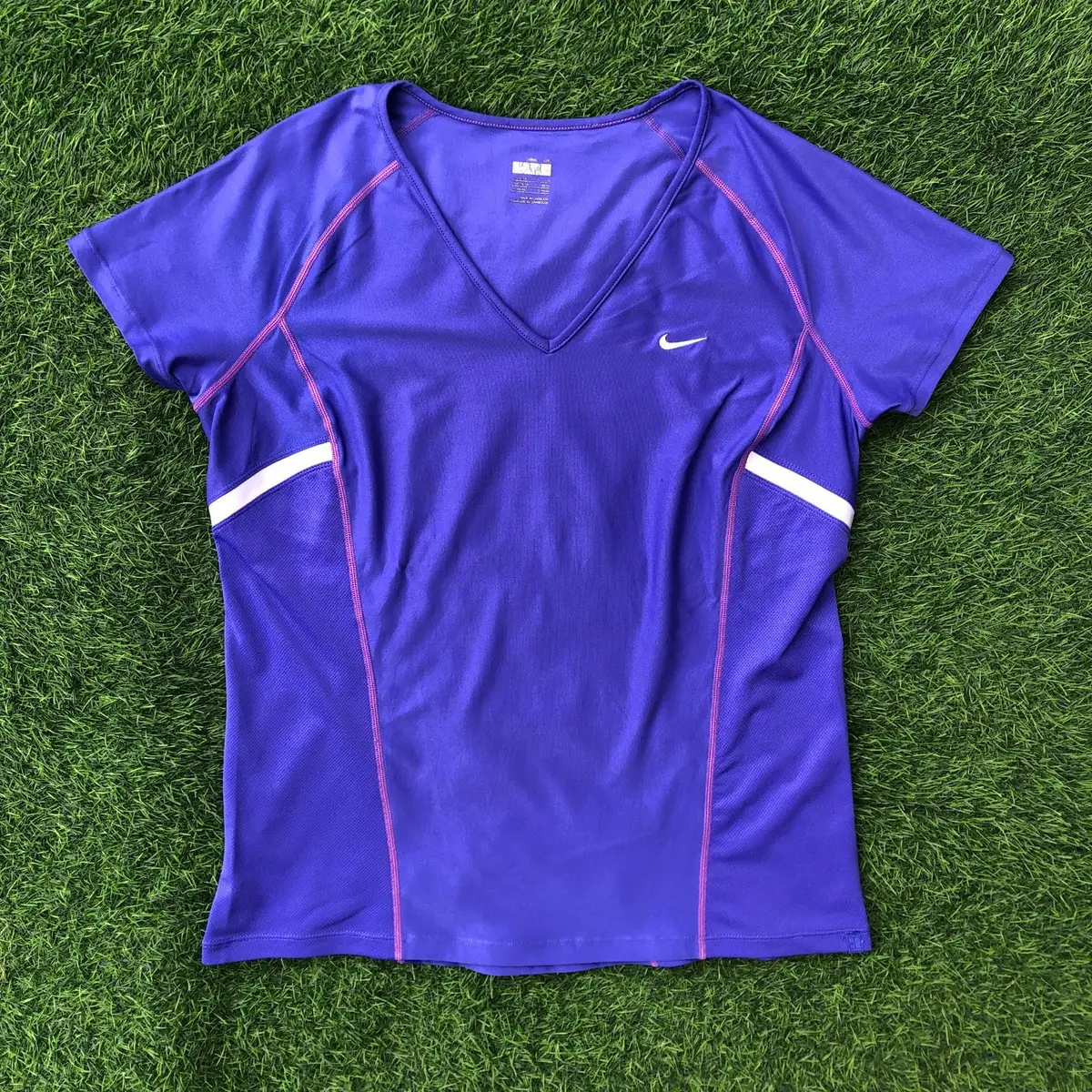 Nike Sneakers — Size L