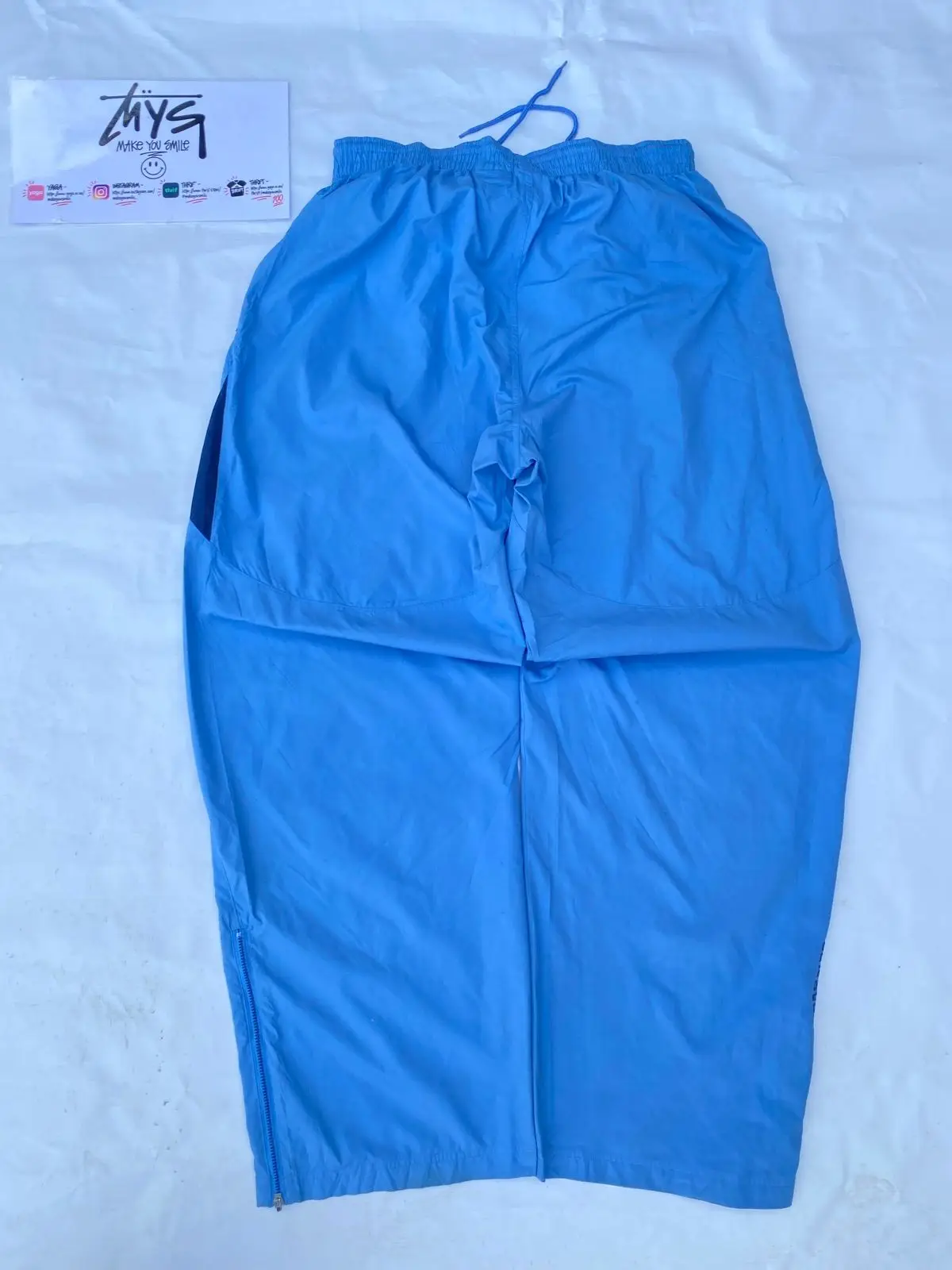 Nike Sneakers — Size XL