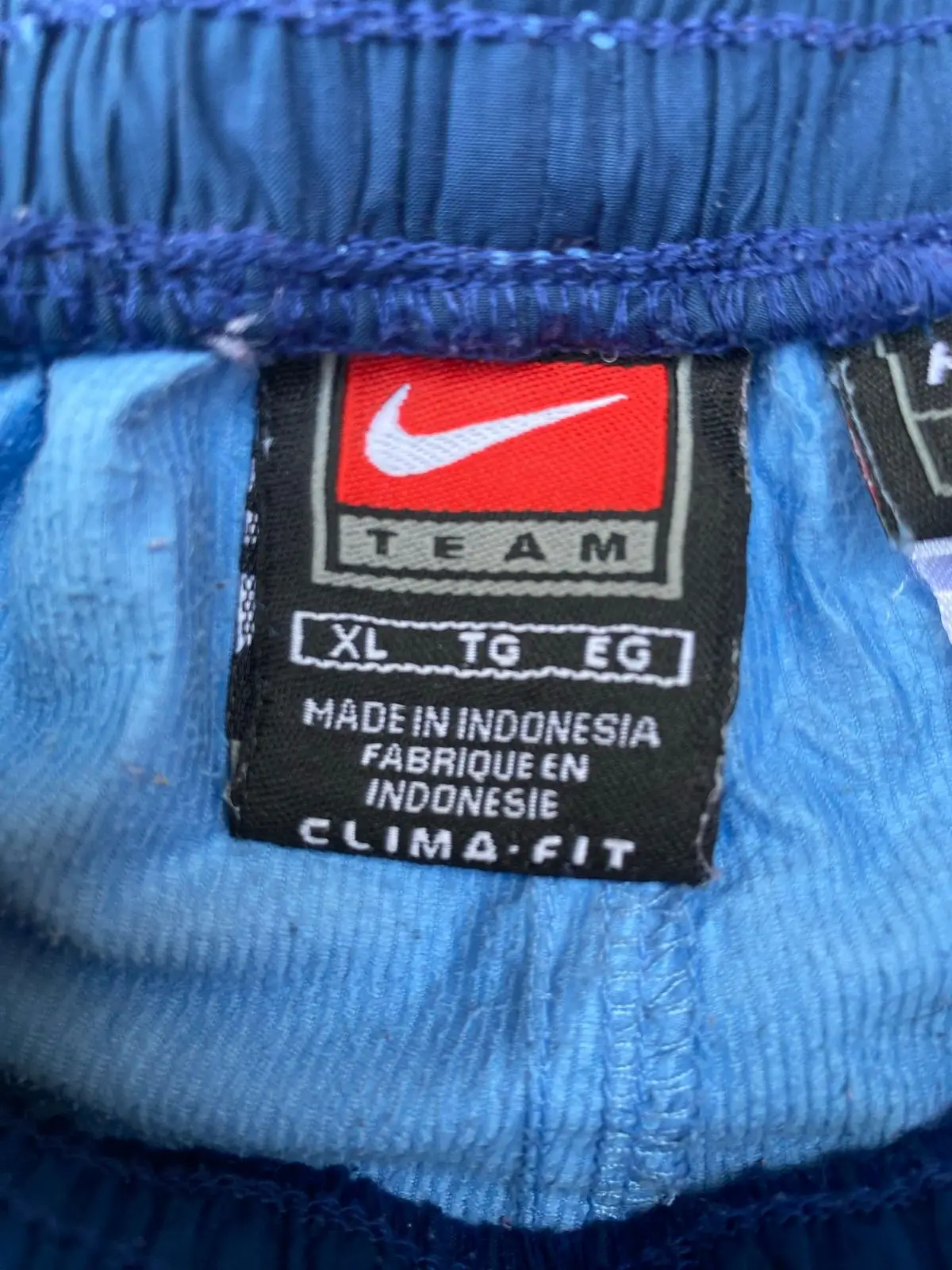 Nike Sneakers — Size XL