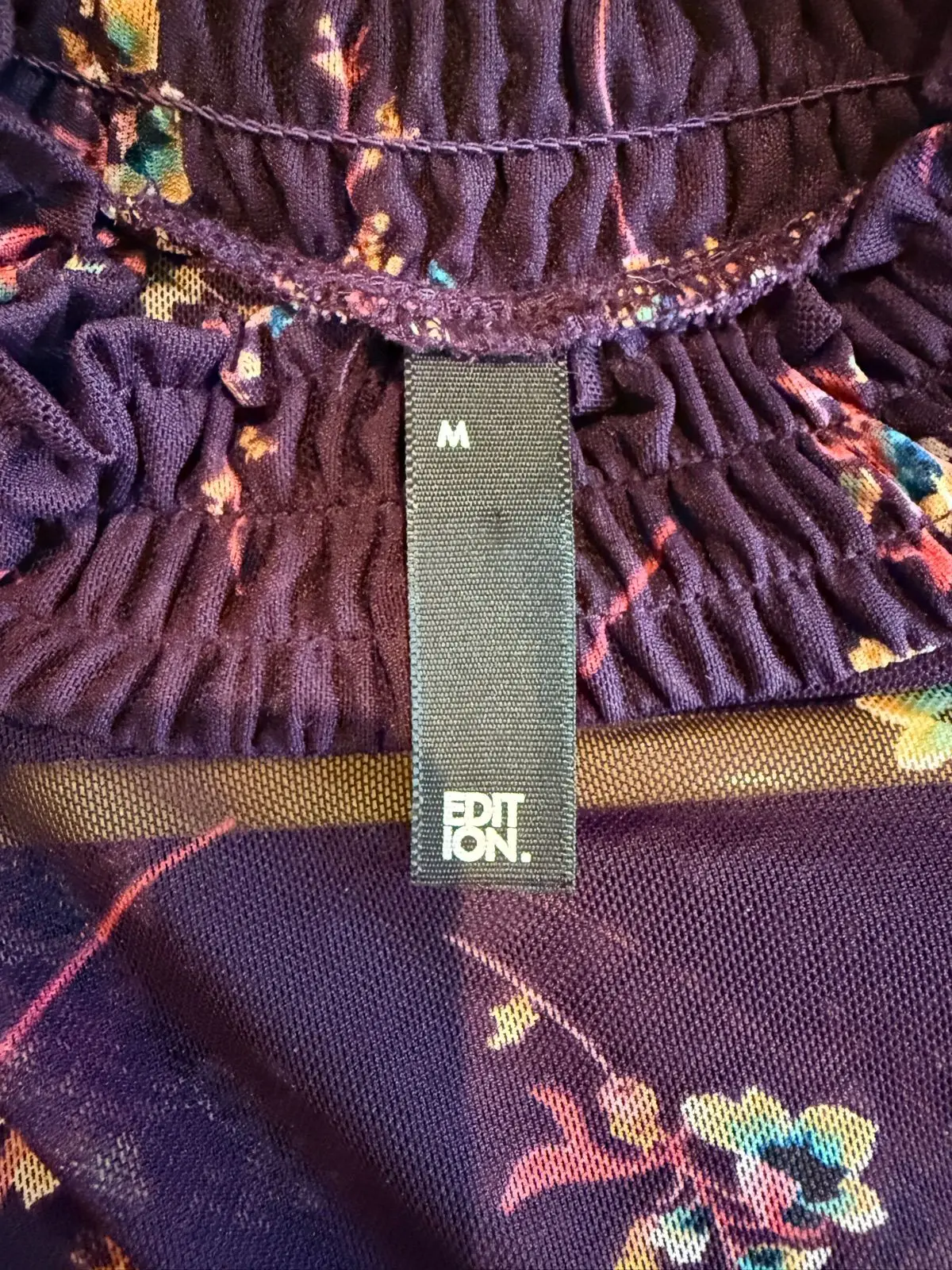Woolworths Item — Size M