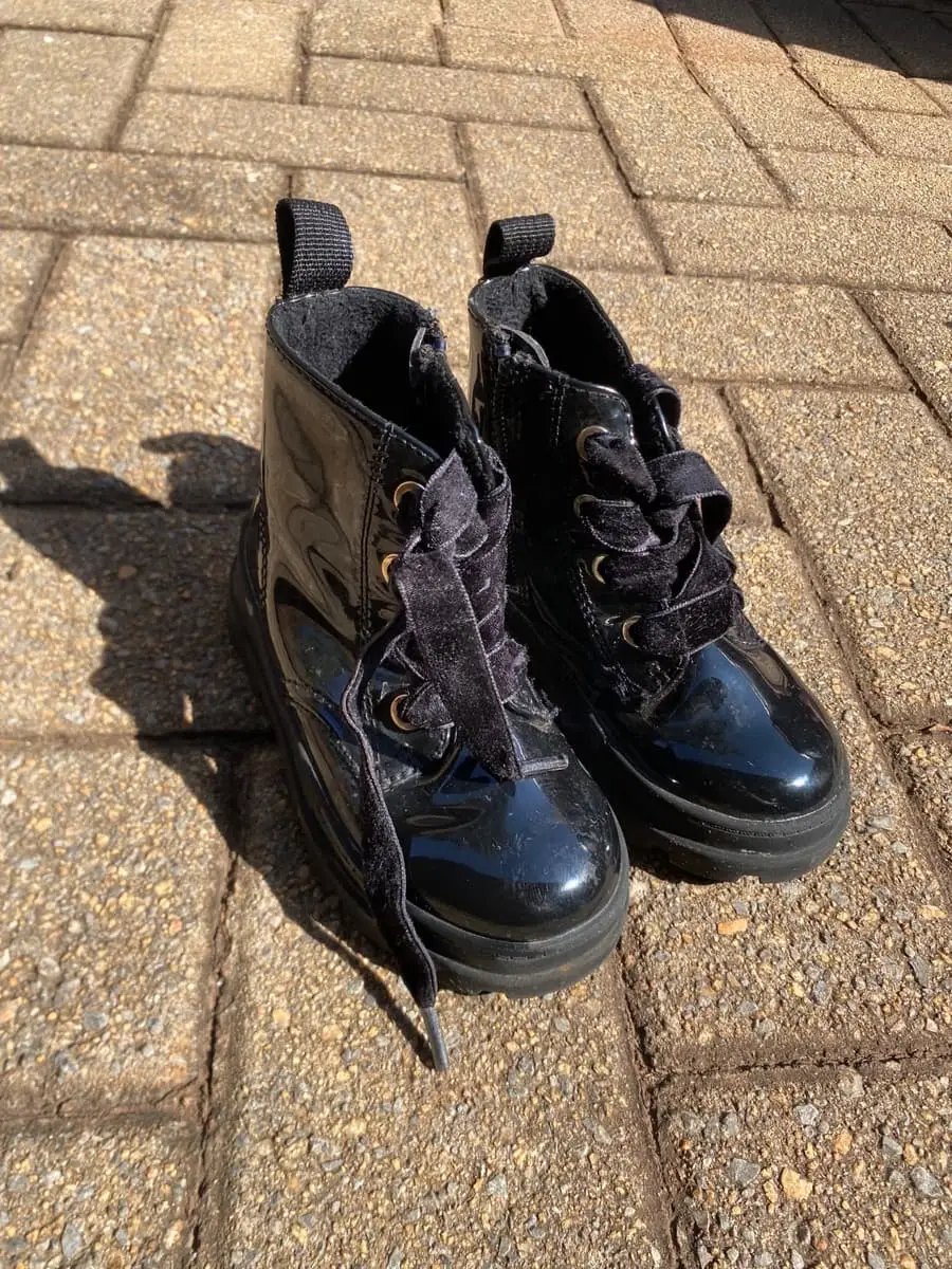 H&M toddler boots size 7 (24)