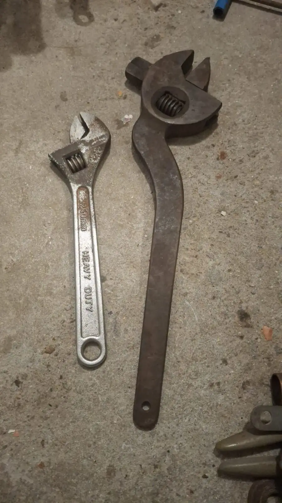 250mm Heavy Duty Adjustable Wrench