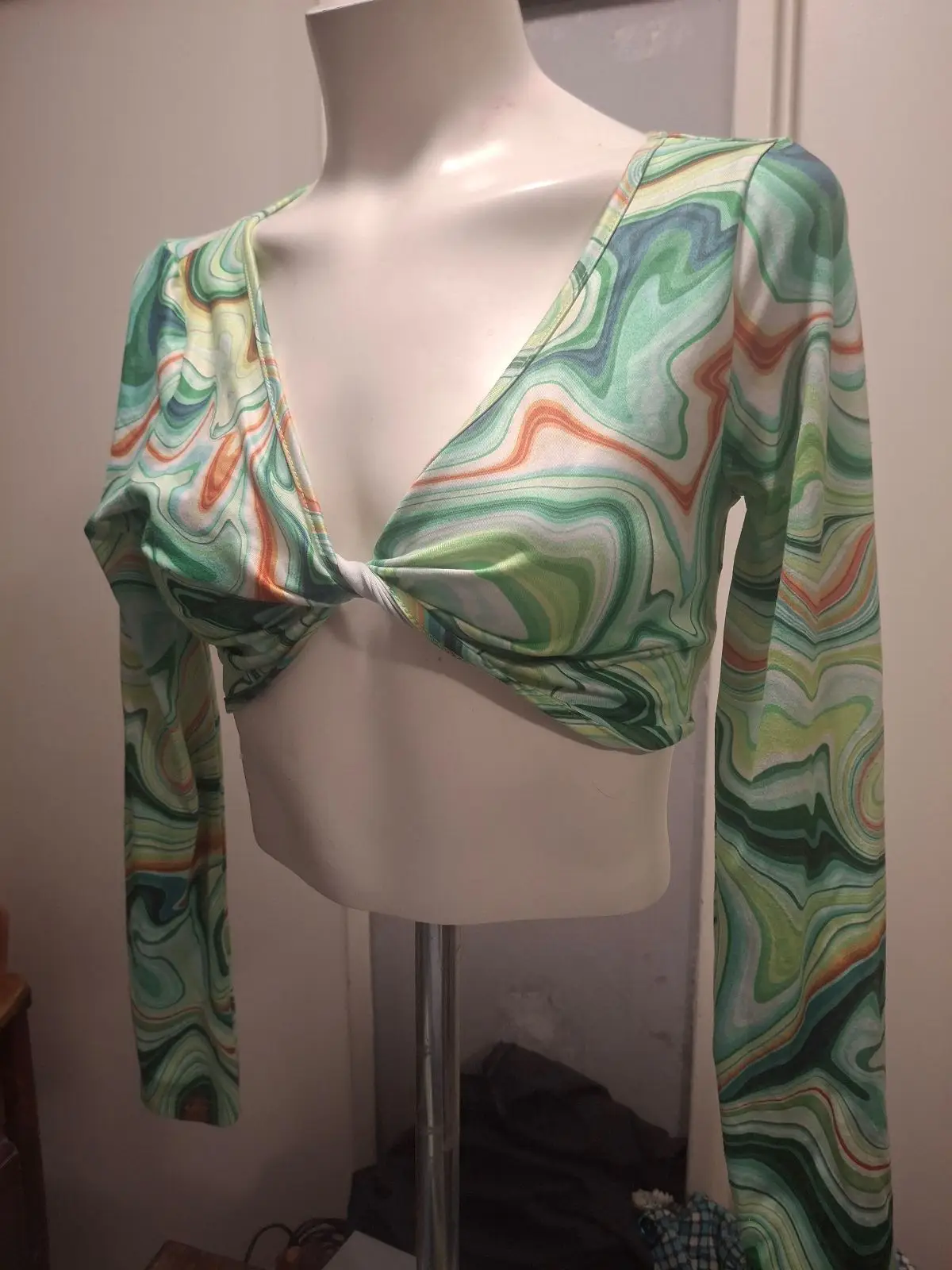 Shein Green Swirl Long Sleeve Crop Top