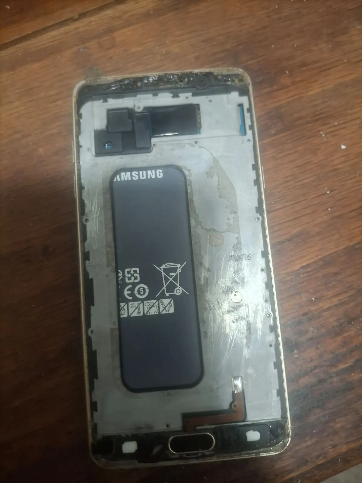 Samsung Smartphone Gold