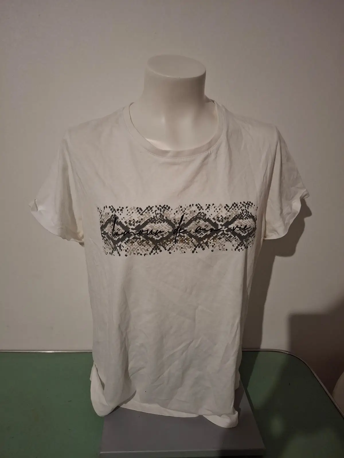 Foschini White Graphic T-Shirt