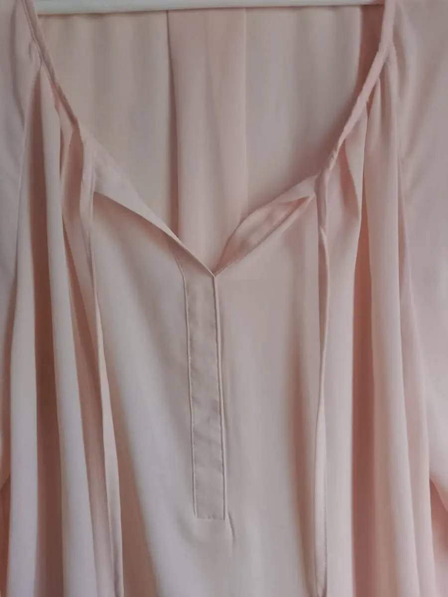 Woolworths Blush Pink Split-Neck Chiffon Blouse with Tie Details (Size 36 / 12)