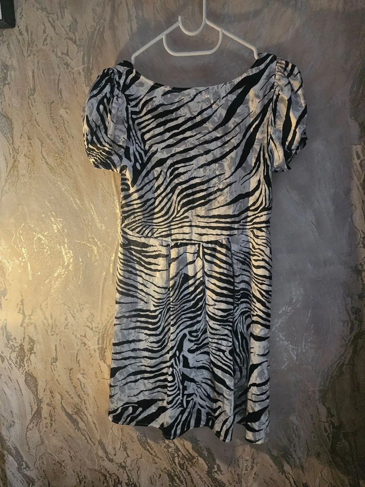 Guess Zebra Print Short Sleeve Dress