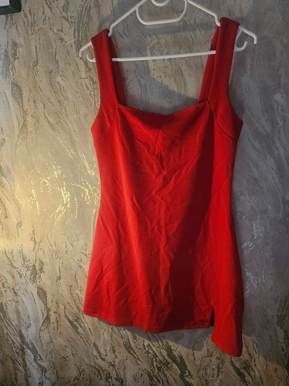 Red Sleeveless Square Neck Top