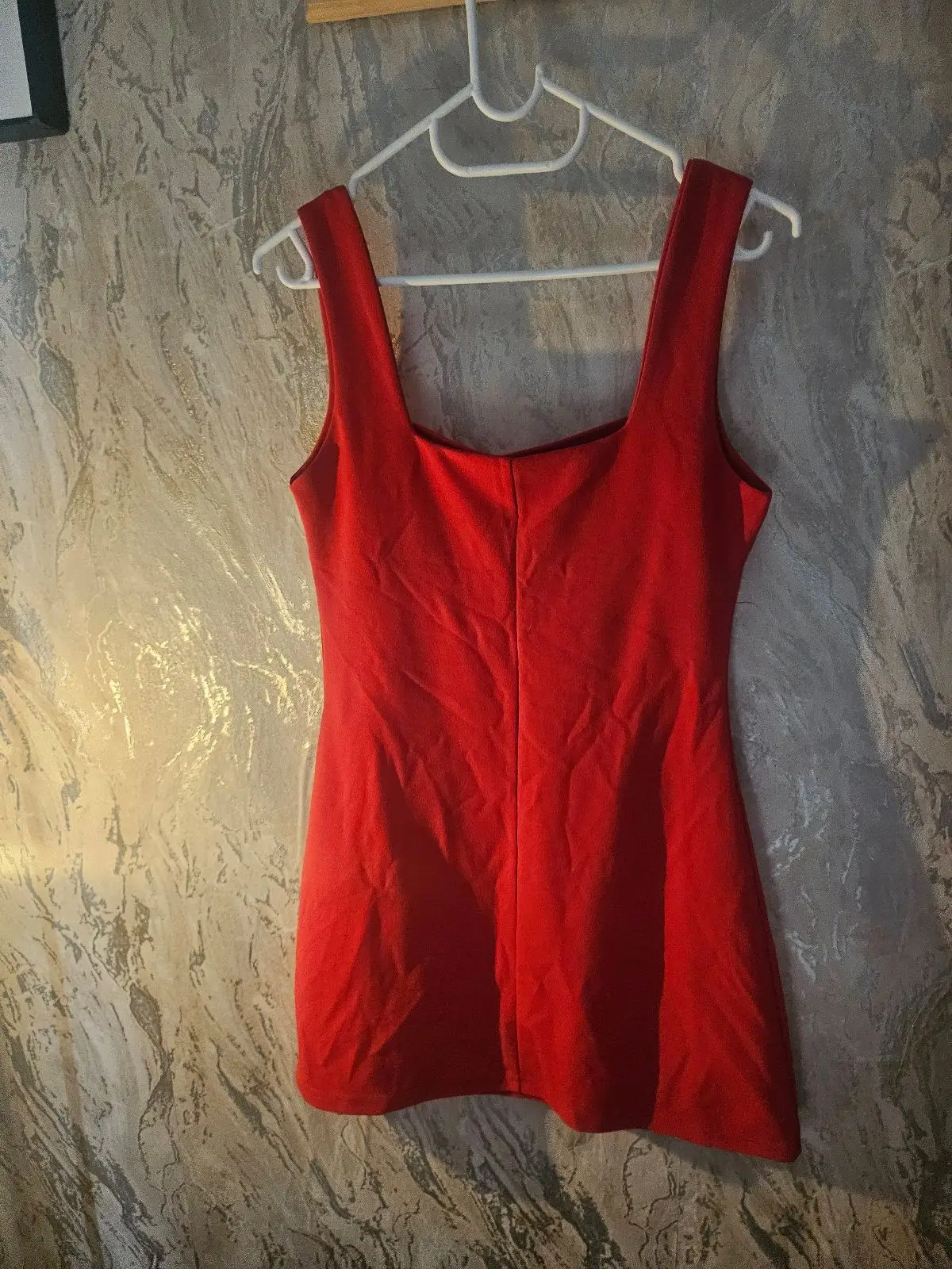 Red Sleeveless Square Neck Top